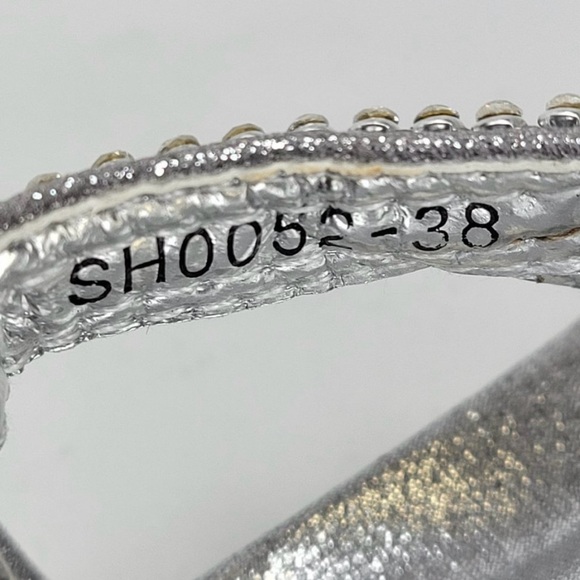 SILVER Rhinestones Adjustable Strap Size 7 Toe Post Summer Beach Womens Sandals - Picture 5 of 12
